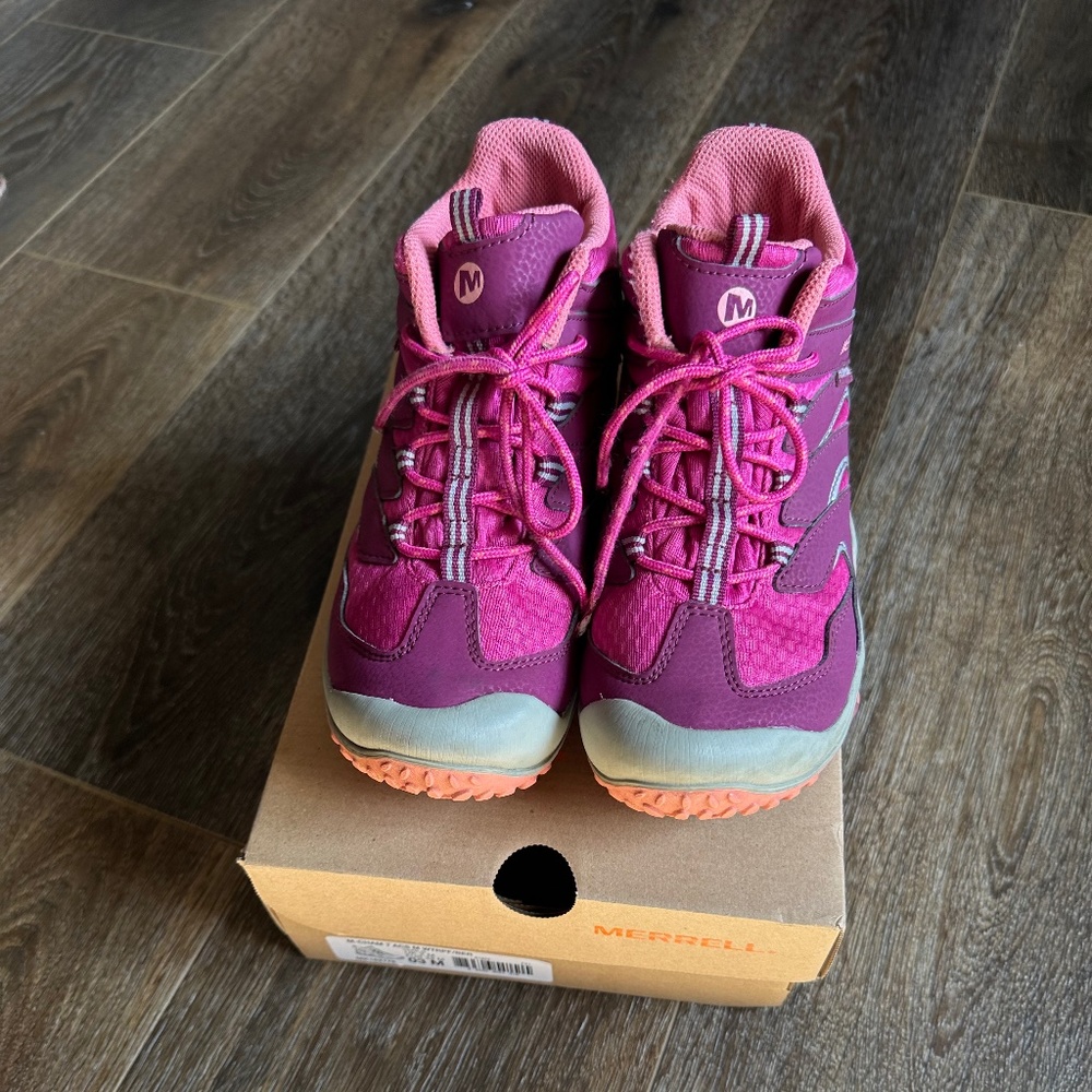 Merrell Hiking/ winter boots